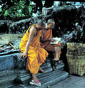 Mönche in Ayutthaya: Die Ruinen der 1767 zerstörten Stadt gehören heute zum Unesco-Weltkulturerbe