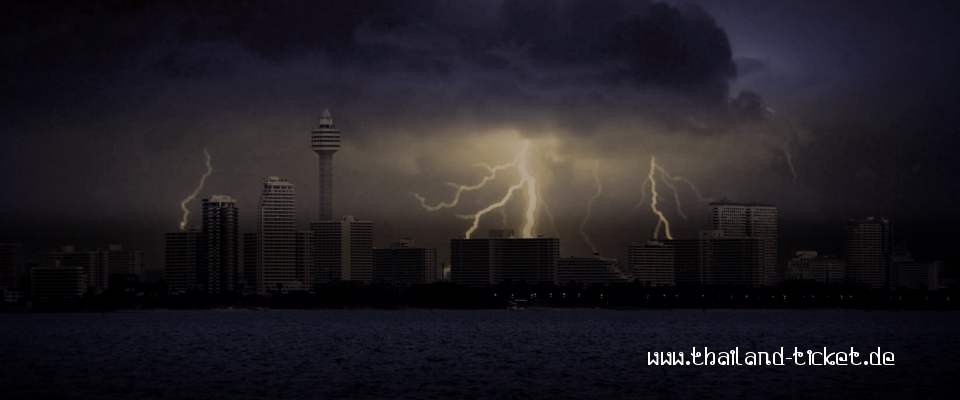 Bild: Tropisches Gewitter in Jomtien whrend der Regenzeit