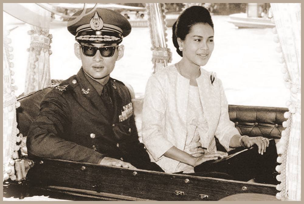 Knig Bhumibol und Knigin Sirikit nach der Hochzeit