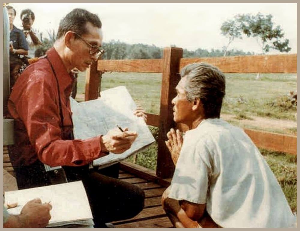 Knig Bhumibol untersttzt Ernhrungsprogramme